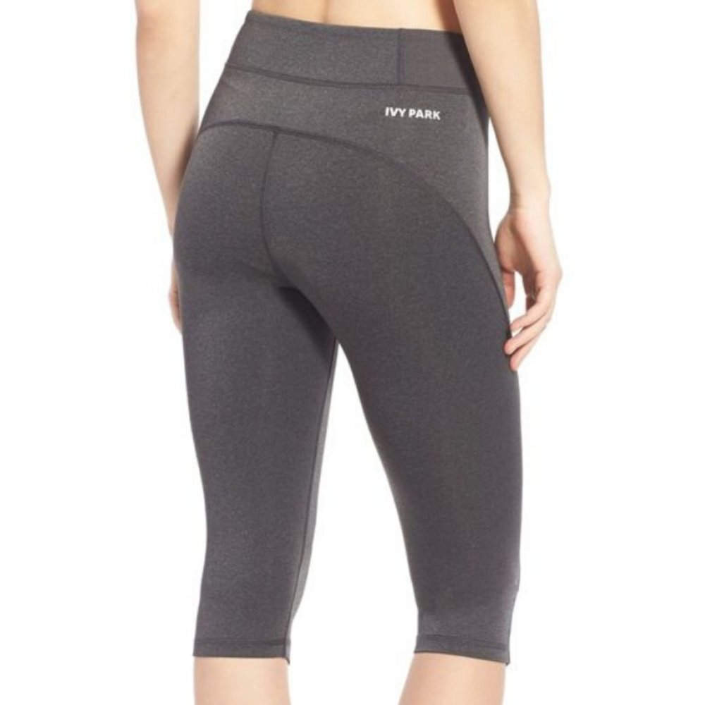 IVY PARK Gray Y High-Rise Sculpted Capri Leggings